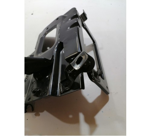 Площадка под АКБ аккумулятор