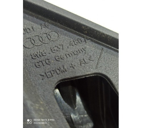 Уплотнитель стекла двери (передний правый)