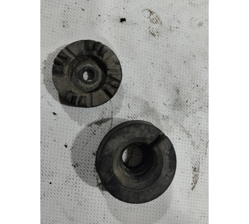 Подушка крепления радиатора