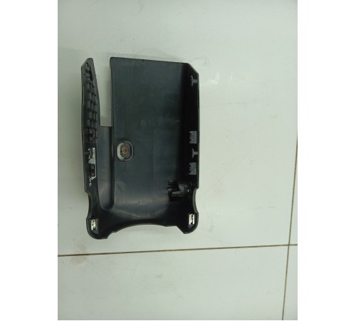 Накладка рулевой колонки нижняя