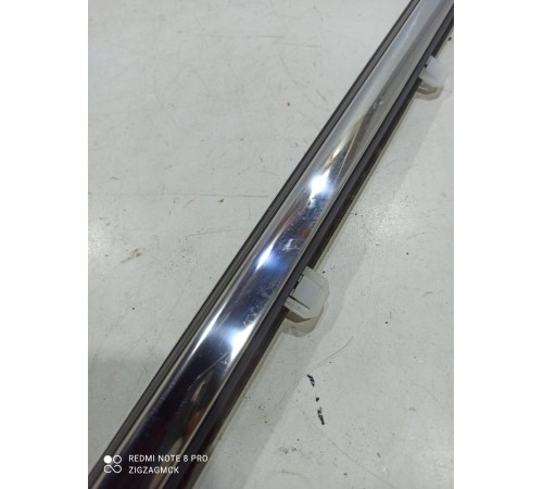 Уплотнитель стекла (задний правый наружный)