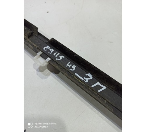 Уплотнитель стекла (задний правый наружный)