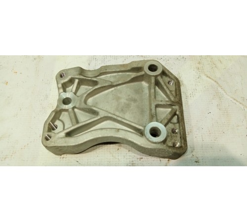 Кронштейн компрессора кондиционера