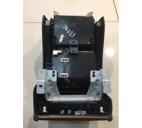 Бардачок (задний)