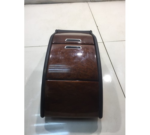 Бардачок (задний)