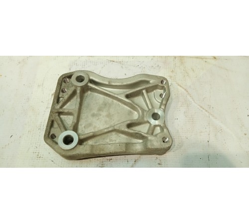 Кронштейн компрессора кондиционера