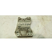 Кронштейн компрессора кондиционера