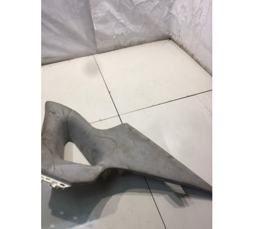 Накладка на стойку кузова (задняя, правая)