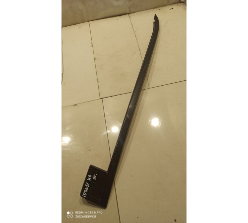 Молдинг лобового стекла(правый)