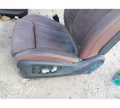 Сиденье переднее левое