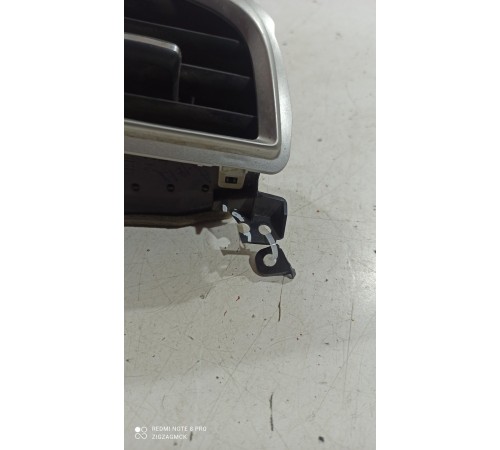 Воздушный дефлектор (левый)