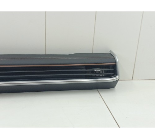 Накладка на торпедо с дефлектором