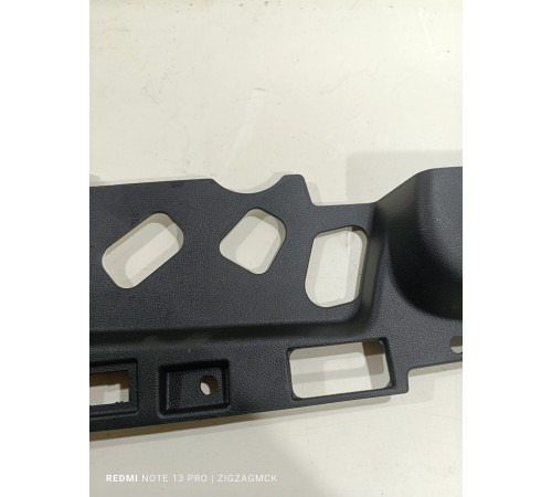 Накладка торпедо правая нижняя