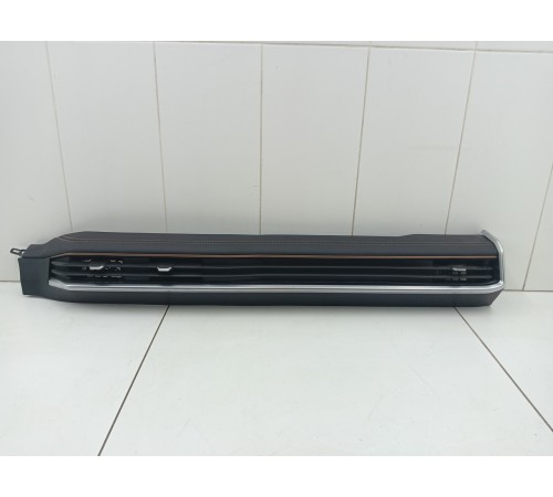 Накладка на торпедо с дефлектором