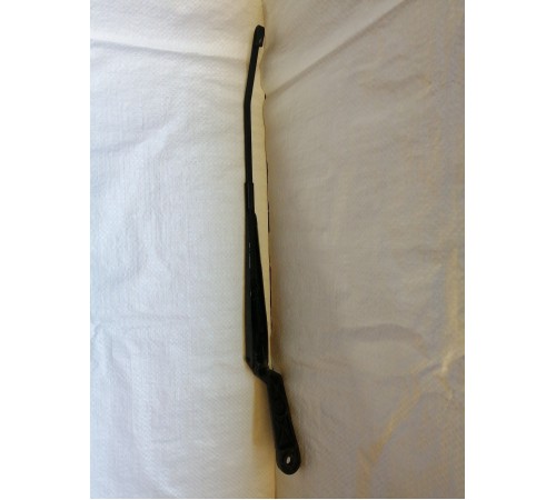 Поводок стеклоочистителя правый