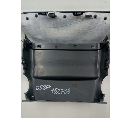 Воздушный дефлектор передний левый