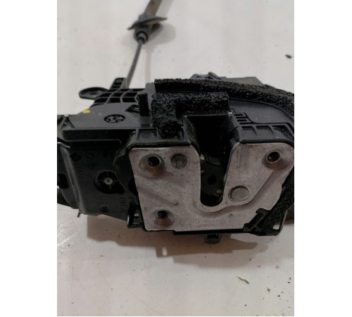 Замок двери задний правый