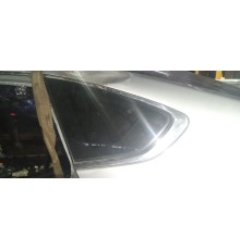 Стекло кузовное заднее левое