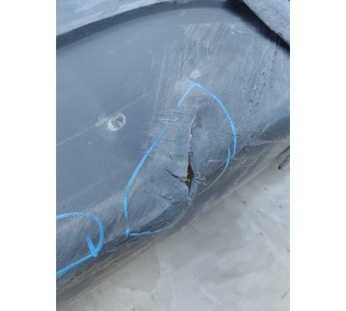 Брызговик левый