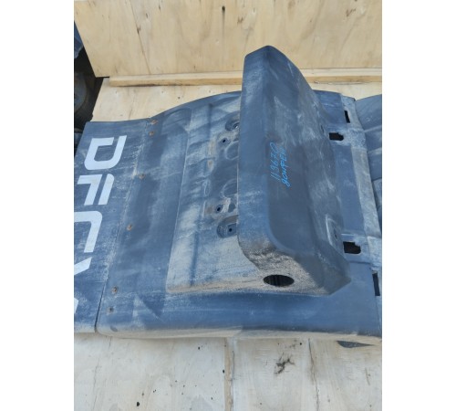 Брызговик левый