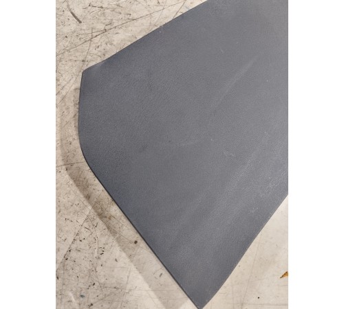 Накладка центральной консоли правая