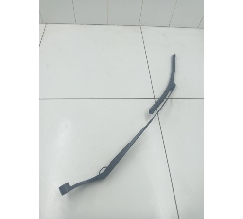 Поводок стеклоочистителя правый