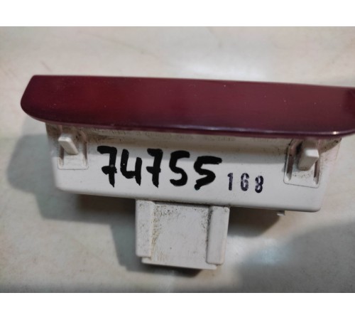 Фонарь крышки багажника внутренний левый