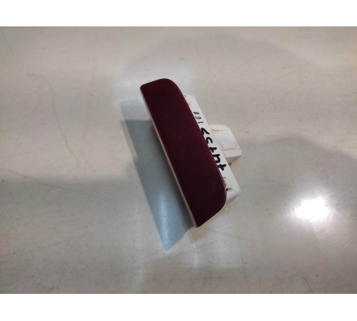 Фонарь крышки багажника внутренний левый