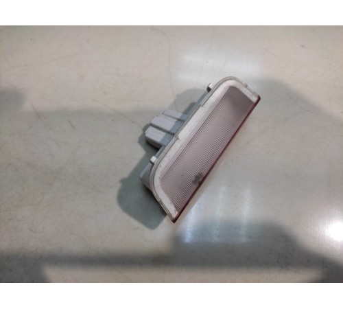 Фонарь крышки багажника внутренний левый