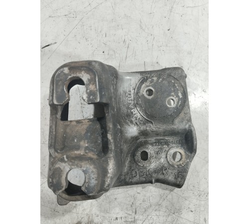 Кронштейн(крепление) двигателя передний правый