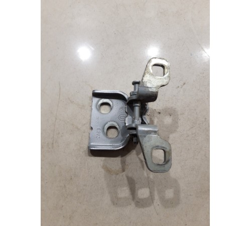 Петля двери (передняя, правая, верхняя)