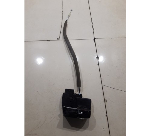 Замок двери (задний правый)