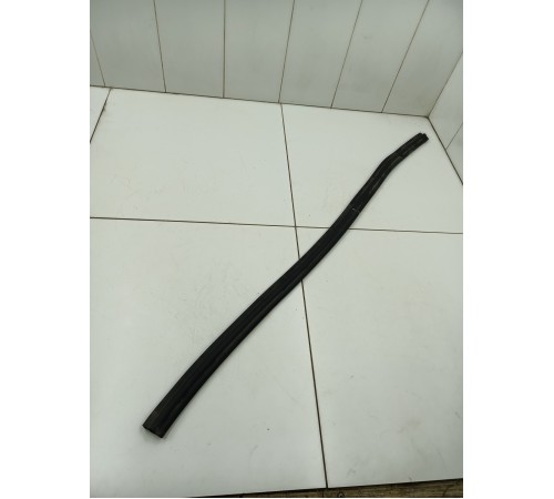 Накладка жабо уплотнитель капота