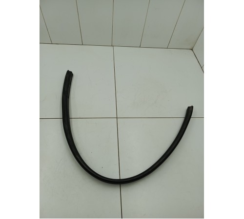 Накладка жабо уплотнитель капота