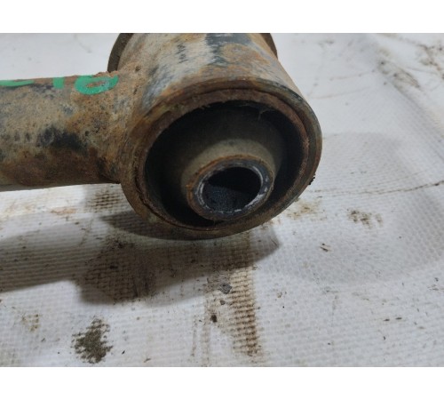 Рычаг подвески передний правый верхний