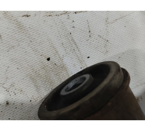 Рычаг подвески передний правый верхний