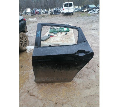 Дверь задняя левая