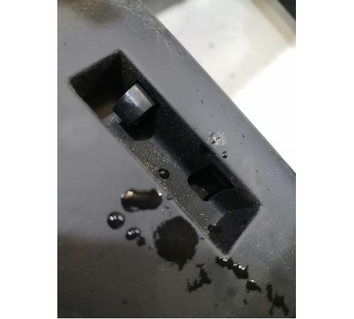 Подлокотник центральной консоли