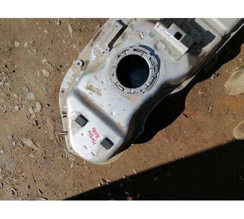 Бак топливный