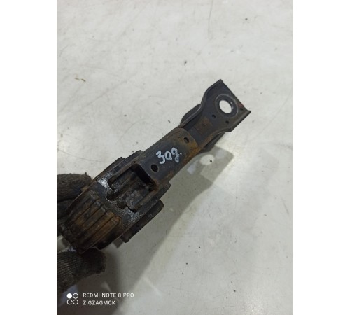 Опора двигателя задняя