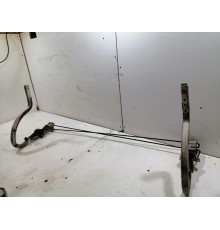 Петли крышки багажника