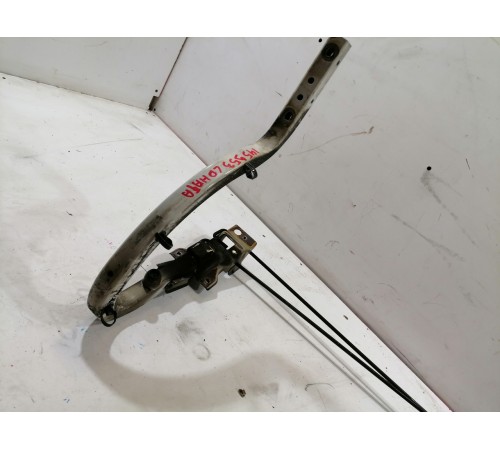 Петли крышки багажника