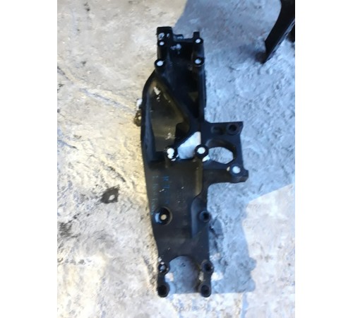 Кронштейн(крепление) рамы выдвижной левый