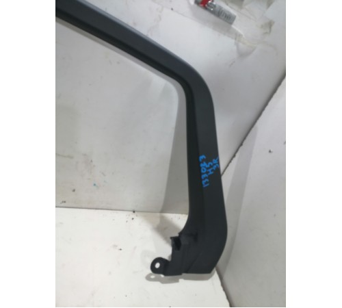 Накладка двери верхняя