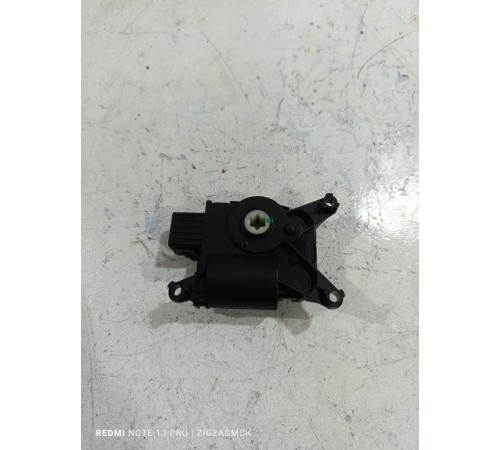 Моторчик привода заслонок отопителя