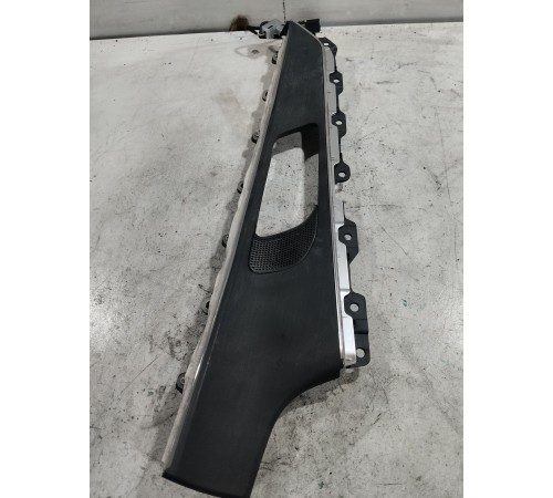 Накладка обшивки двери передняя правая