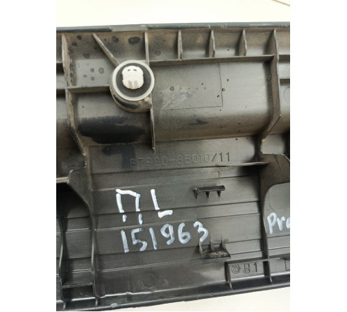 Накладка порога передняя левая