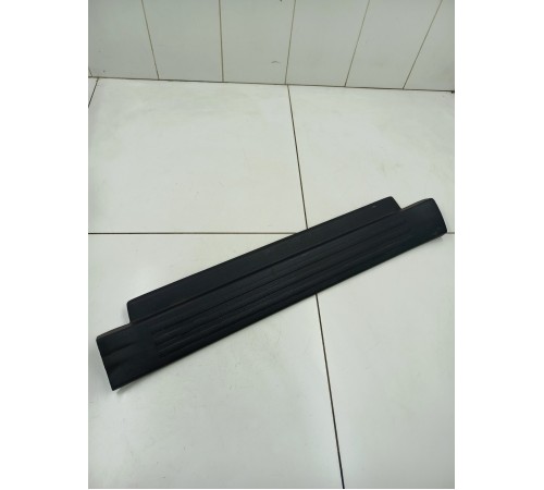 Накладка порога передняя левая