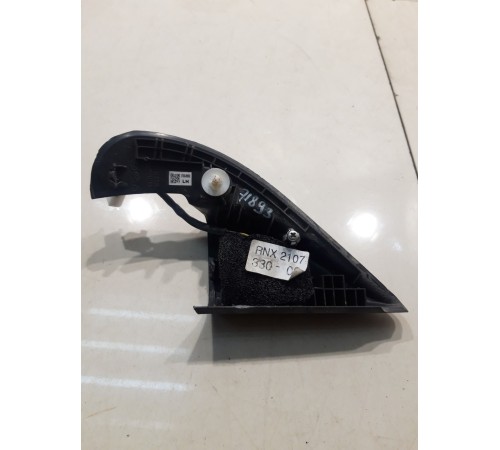 Накладка двери передней левой угол