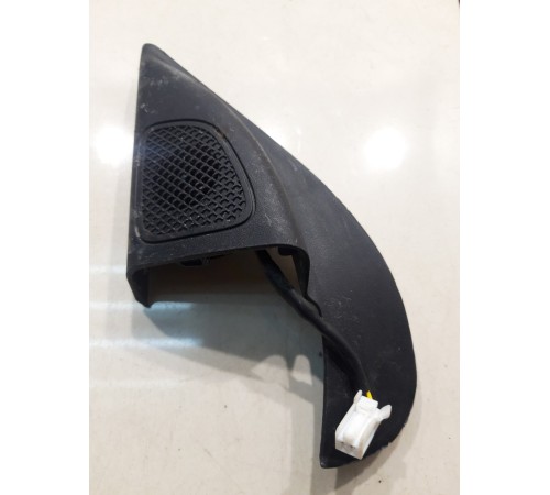 Накладка двери передней левой угол